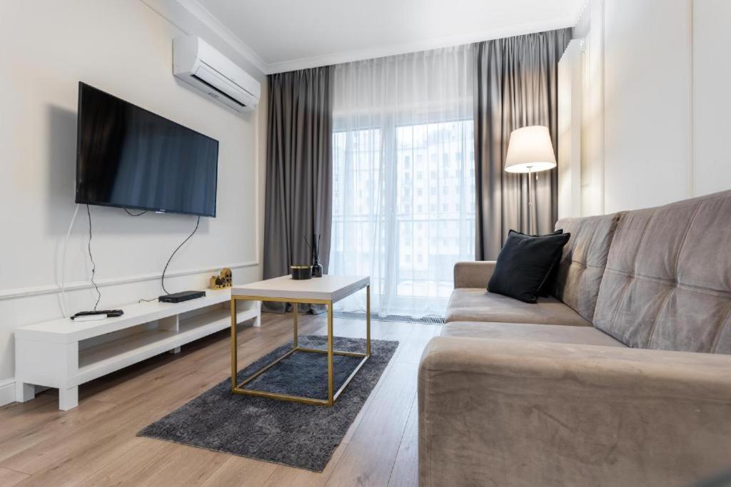 Apartament Urban Chic - Luxury -15 People- Mennica Warszawa